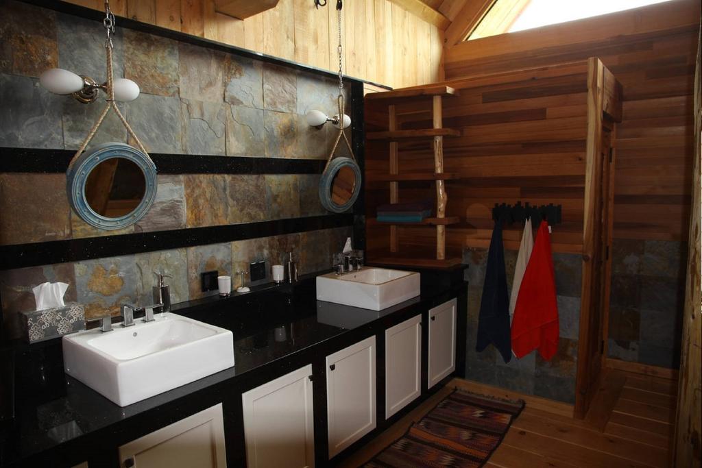 Ldr Lodge - Last Dollar Ranch Smithers Dış mekan fotoğraf